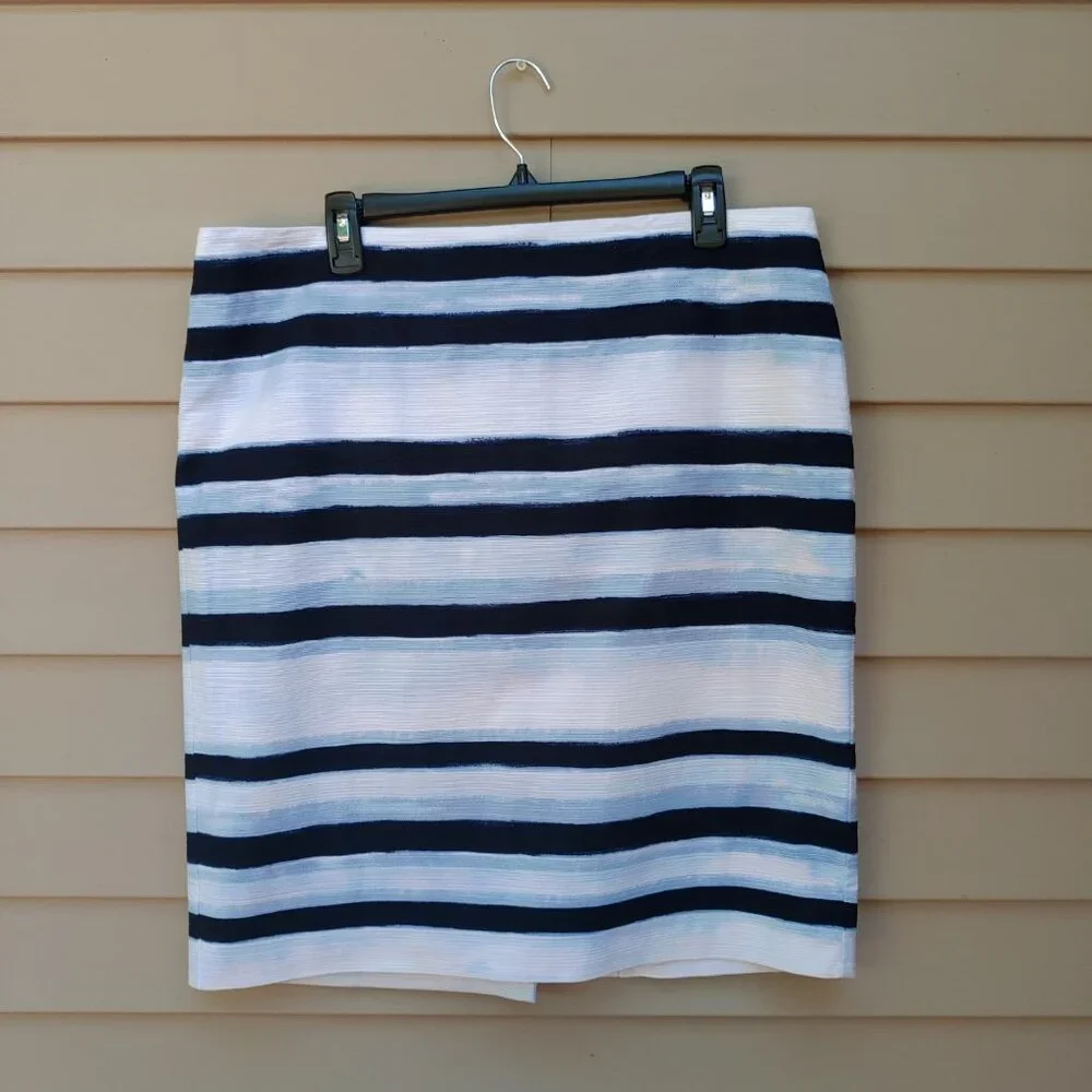 Ann Taylor Straight Skirt Abstract Watercolor Stripe White Blue Cotton 430722